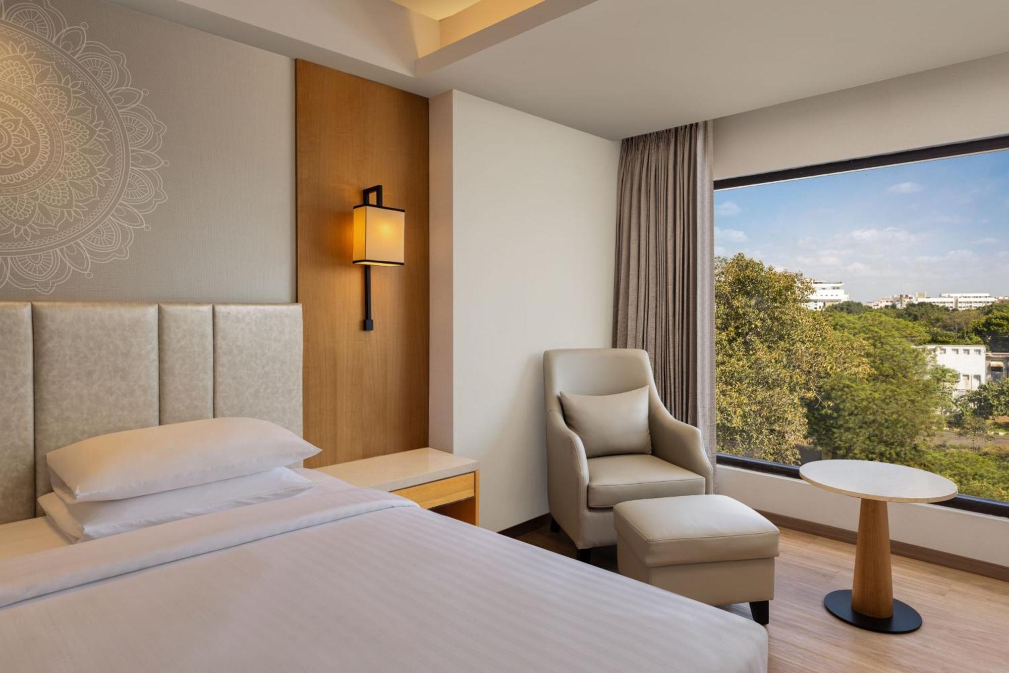 Courtyard By Marriott Tiruchirappalli 외부 사진